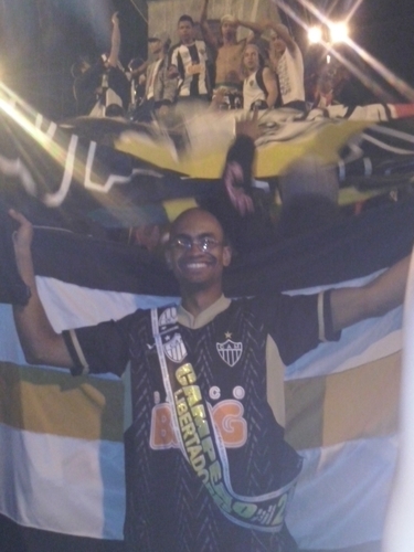 Galera preciso de RT, me ajudando retribuo o favor.