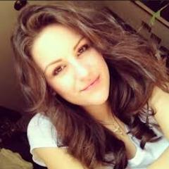 Não tenho muito oque falar mas tem uma coisa,eu sou muito muito fã da Kefera Buchmann @Kefera Te Amo Diva.