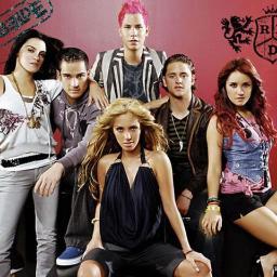 Se seguir, é só falar que Sigo de volta, só Fcs. Y soy Rebelde e você? Twitter Oficial: @IzabelaLuana