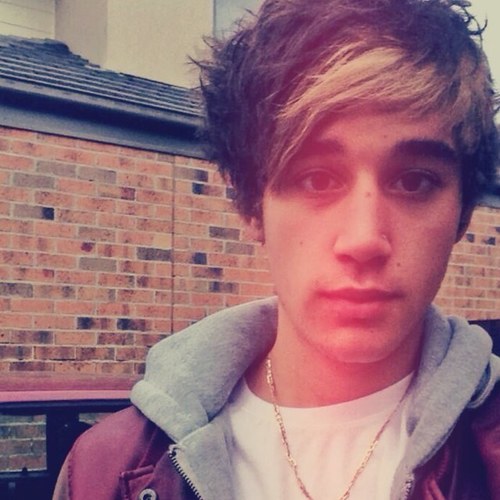 ☾the crazy white boy is mine☽ The Janoskians make me smile ☼