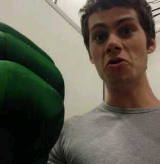 (conta de fã ) ~~Hi~~ follow? I'm follow back Ilove Teen wolf posey e O'brien hahaha i love this