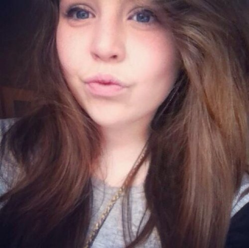 NEW TWITTER✞ click that follow button right there #i #follow #back i have an obsession with @justinbieber ♫ ♬ I adore OneDirection ♩ ♪