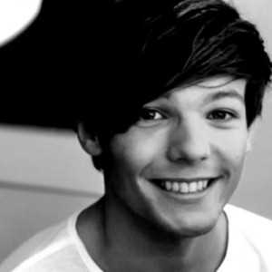 FREE FOLLOW! Please can you follow @_louiscraic she will follow back promise :)