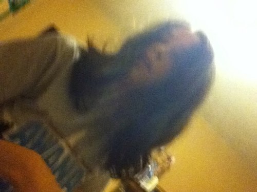 hey i'm steph. i'm blind. i love singing, music, and vidgames.