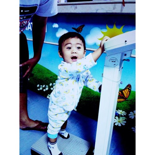 Hello , i'm funny baby , lets follow my instagram @MKafeelkhairan | CP : @hafizalfariz