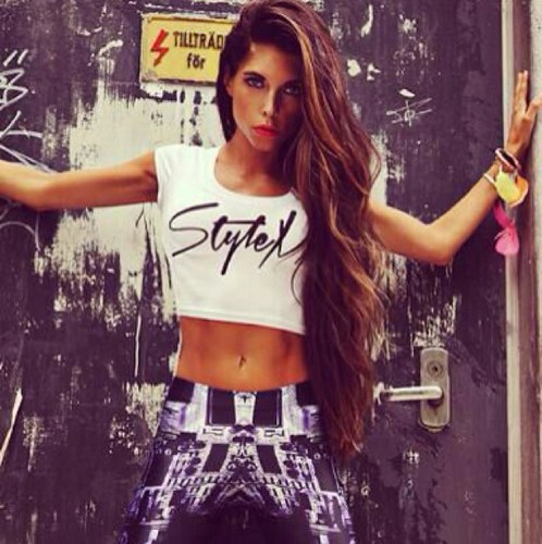 Caroroxy_'s profile picture. Adicta a la moda. Modelo. Futura estudiante de diseño en Madrid.