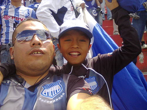 Emelecista.....cien x ciento 04. Vamos, vamos Azules!!!! Socio # 25387