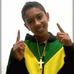 Iluminada por #‎Deus seja minha Quebrada, minha voz rola pelo ar ♪*