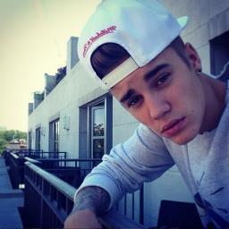 I love Justin Bieber! He's amazing and he taught everyone how to believe! Ask for a follow back!! :)