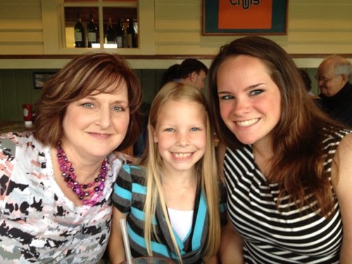 JoyYSK's profile picture. 