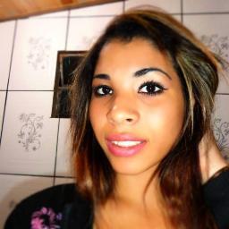 Eu sou muito mais eu e nao me troco por ninguem !!