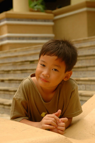 Maksi UI (2000)
STIE IBiI (1990)
SMA 3 Denpasar (1988)