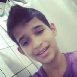 Minha bio fugiu por ai, mais como sei que não avaliam pelo que sou e sim pelo veem , pega e segui pra me conhecer melhor (;