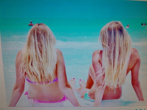 Im a tall, blonde babe. I'm living a double life. This is my wild side. Follow me.