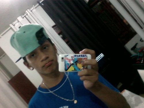 Eu nasci pra ser feliz e não perfeitoo ;))