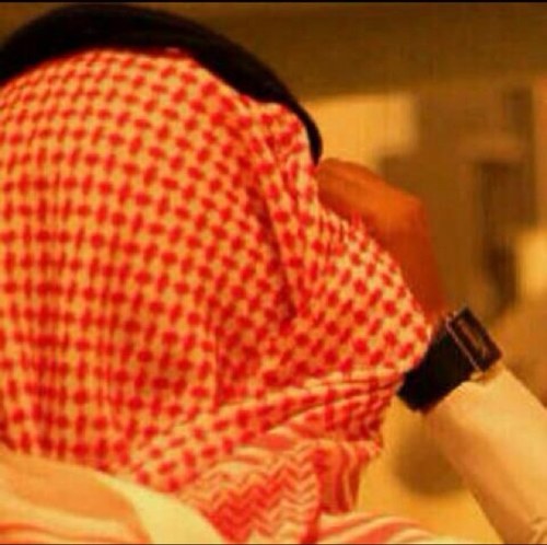 ‏عندي حرية شخصية ، وعندي ملكين عن يميني وعن يساري ،وعندي رب فوق يحاسبني , (ماتلاحظ انك برى الموضوع!!؟؟ )