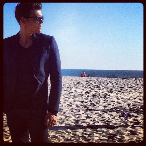 Joue le personnage de Michael Parker