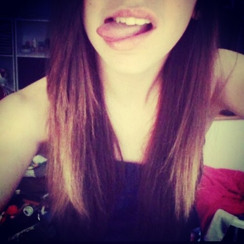 Just a down to earth, highschool girl who's a little on the wild side | Avi always me ♡