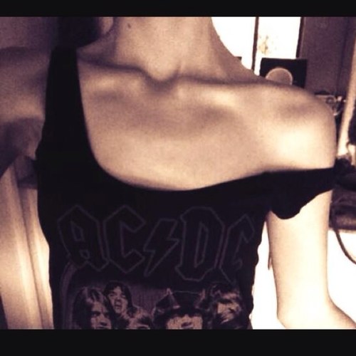 13 years young. H: 5'7 SW: 162 CW: 151.1 GW1:130 GW2:100 UGW: 90| depression| anorexia| social anxiety| suicidal