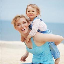 We help mommies reach their goals by shopping, saving, and sharing some awesome, green products.  It's Mommy Time!
