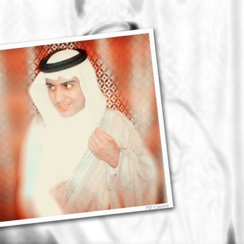 اميل للعزله وابعد عن النااس مبي عيوون النااس تنظر لحاالي