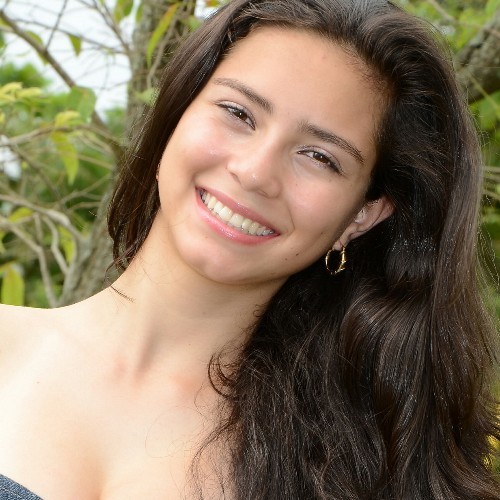 Gosto de quem gosta de mim, amiga de quem é meu amigo, sempre alegre, tristeza ? Conheci, mas não gosto dela, fica sempre bem longe de mim..
Me siga que eu sigo