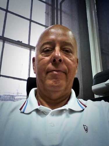 Hammers fan