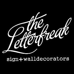 The Letterfreak (sinds 1993) Goudsesingel 121 Rotterdam. U terecht kunt voor signing, vormgeving, interieurontwikkeling en wanddecoratie.