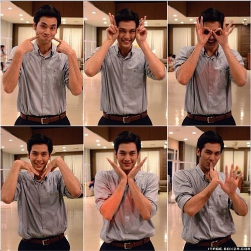 ผมบอมบ์ธนิน เป็นแค่บอท ไม่ใช่ตัวจริงนะคับ ทักบอมบ์ได้นะ ไม่หยิ่งไม่กัดฝากฟอลด้วยนะคับ:))