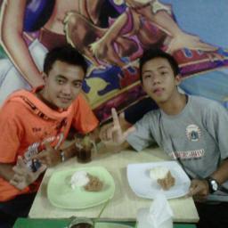 Gue Ikhlas Kalau Harus Kehilangan PACAR, 
Tapi Gue Gak Ikhlas kalau Harus Kehilangan PERSIJA 
#SALAM JEMPOL TELUNJUK#