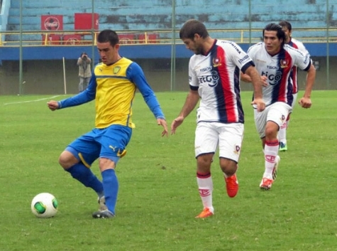 Jugador profesional Club Cerro Porteño.. Asunción Paraguay