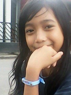 Hallo aku @alovers_dila jangan lupa follow aku ya dan jangan lupa follow akun twitter aku yang @dilakeluar sblmnya mksh :)