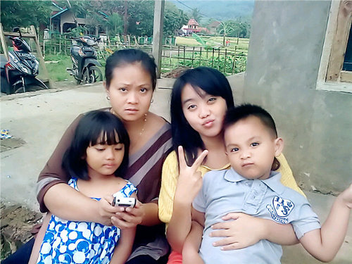 Chintya Afliestari , Nandhifa Azie Abdillah , Rizky Pradiftha.
