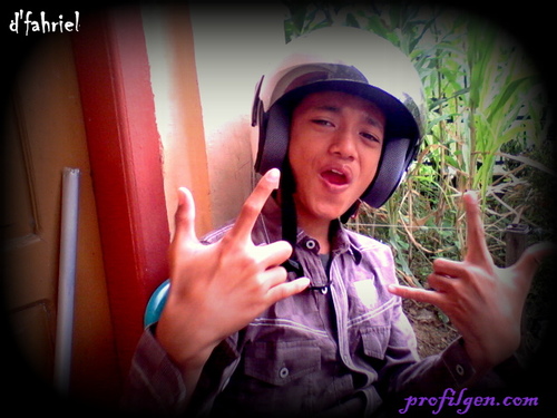 Fahry_As's profile picture. pernah mendapatkan juara 1 lomba lari marathon junior 1000 km tingkat internasional di spanyol,dan pernah masuk timnas bola u 15 indonesia.