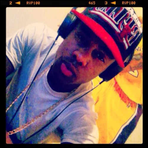 Im a imma poet AND KING!! Kik: prince_southern and IG: green_addiction7 go FOLLOW AND I FOLLOW BACK