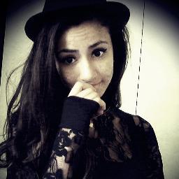 meu guia é deus , minha vida rastafari, meu coração bate reggae , minha mente suspira liberdade