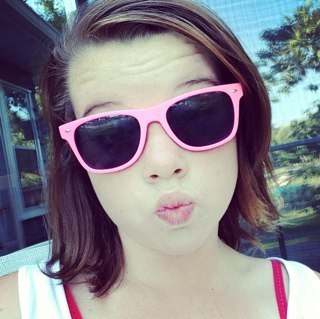 i love all of the guys in one direction. but mostly im a harry girl 3 :D