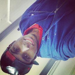 e quando me ve abre os braços , me de um sorriso , sou eu negro lindo , sou eu sou eu .. ♫