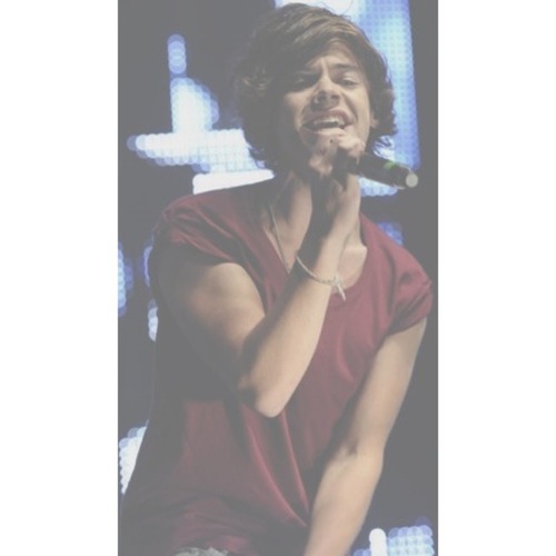 Hxrry_StxIes's profile picture. i promise he will follow you one day, but don't forget you're beautiful and i love you.