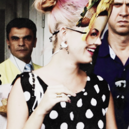 theblamegame's profile picture. shaking