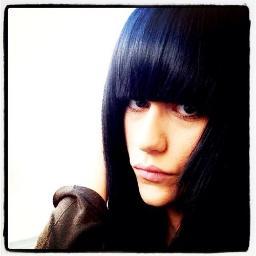 JosianeOff Profile Picture