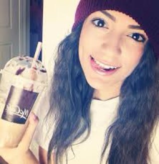we_bethanymota's profile picture. 