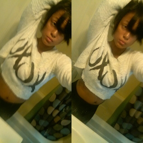 Describe Me In Four Words . #Loyal , #Trustworthy, #Coo' Af && #FUN SIZE . (: Tehehehe Im Also A BIG Female LOVER #GAYPRIDE !!!!!