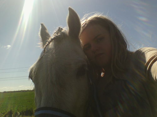 ilovee grimm, saturnus, kjoi, friends, family, Kristen stewart, 1D ,soairse ronan lol ^°^