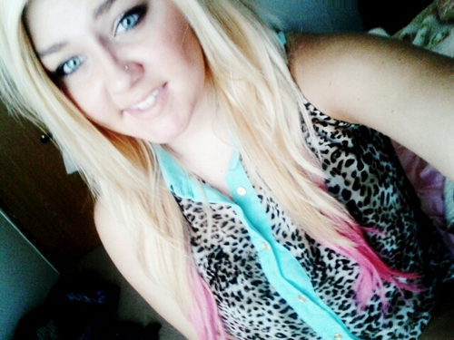 If Youu ℱℴℓℓℴω Me, I'll ℱℴℓℓℴω Youu ❤

“You only live once, but if you do it right, once is enough.”