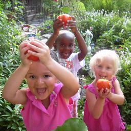 Growing and eating healthy food with children in their youngest years!