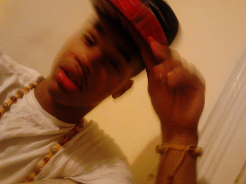 A RAPPER TRY TO MAKE IT OUT IN NY HUSLIN