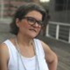 Periodista, profesora universitaria y directora de gramaticasos
