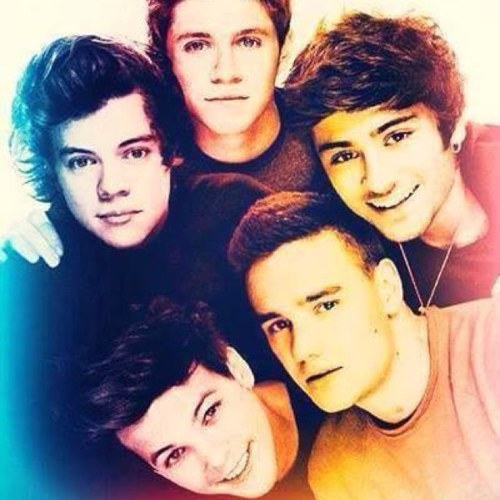 Hei guys this is a free follow! FOLLOW ME on @tattoosspeak and i'll immediatly fback!
Pace, love and Larry.