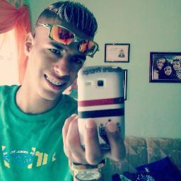 ATUALMENTE DJ DO @Mc_ThiaguinOFC #NOISPORNOIS CONTATOS (011) 79342392 - 115*65751 FALAR COM ANDINHO  http://t.co/kgkClnwiHK…